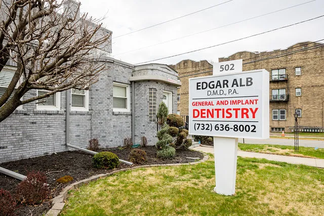Office Sign of Edgar Alb